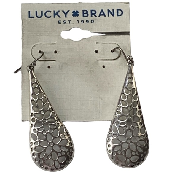 Lucky Brand Silver Tone Cutout Floral Teardrop Dangle Earrings Woman’s Jewelry - Picture 3 of 4
